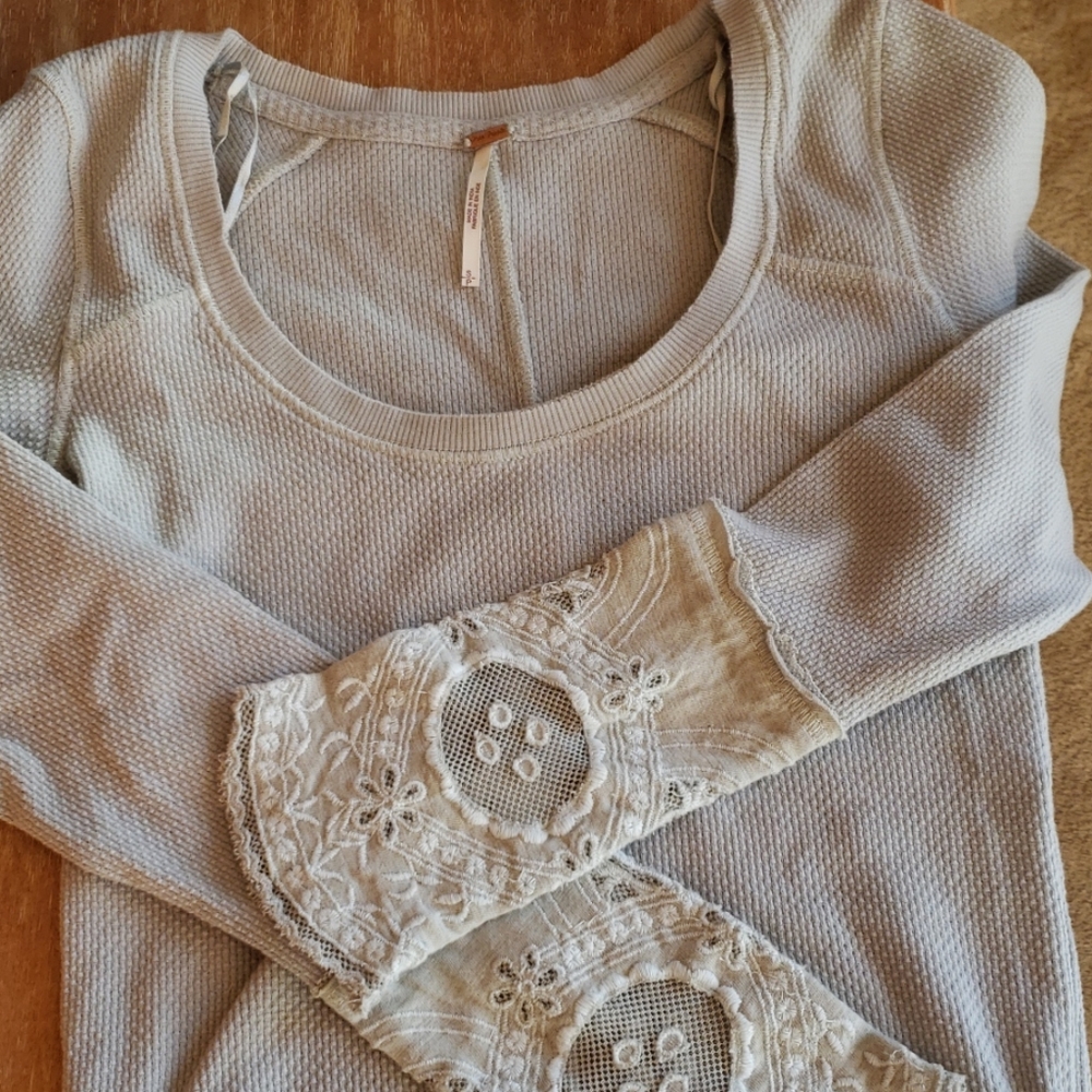 Free People lovely lady cuff thermal